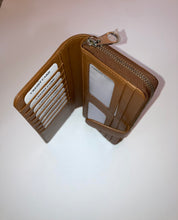 Load image into Gallery viewer, SEDONA® Women’s Modern Clutch Wallet