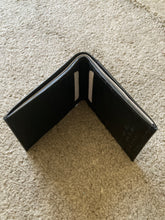 Load image into Gallery viewer, SEDONA® Minimalist bifold Wallet 8 Card Slots
