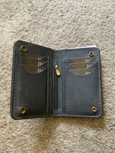 Load image into Gallery viewer, SEDONA® Vintage Black Leather Bifold Wallet – Slim Cowhide Cash & 6 Card Holder with Heavy-Duty Snap Closure