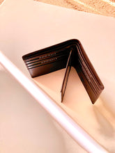 Load image into Gallery viewer, SEDONA® Midsize Bifold Wallet with Middle Flap
